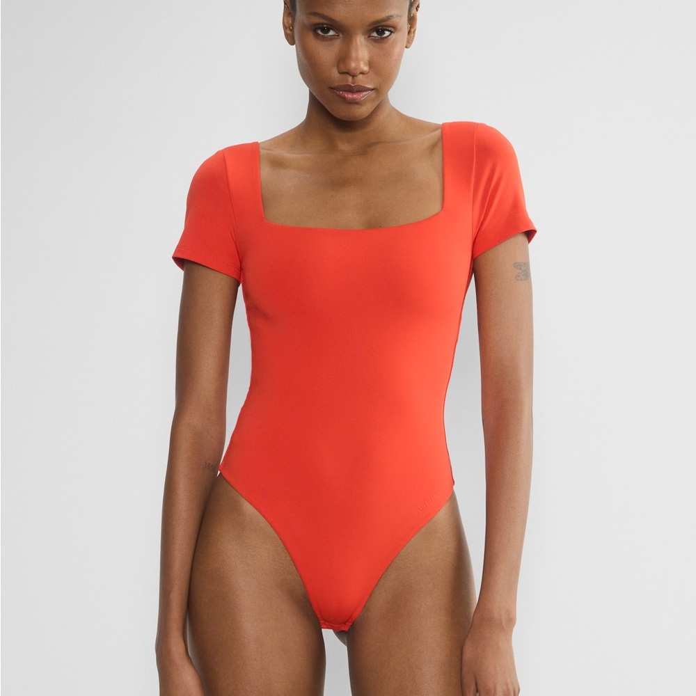 Aritzia Original Contour bodysuit